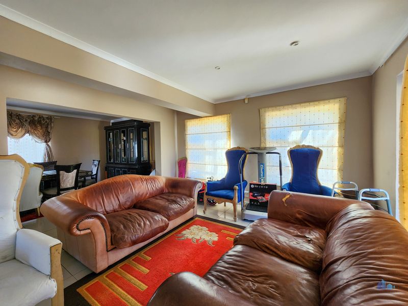 5 Bedroom Property for Sale in Gonubie Eastern Cape
